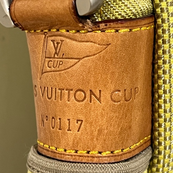 2002 LV Cup Weatherly bag *RARE* - Picture 5 of 11